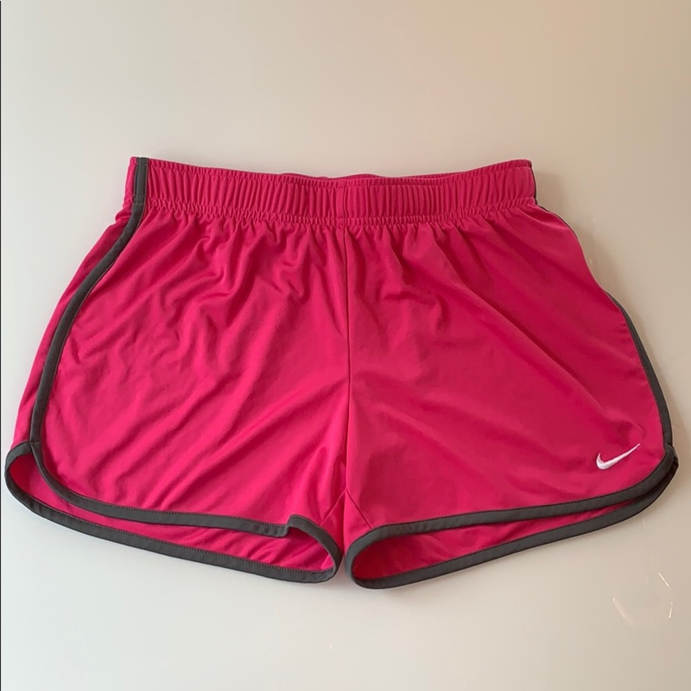 Girls Nike Dri Fit hot pink shorts!